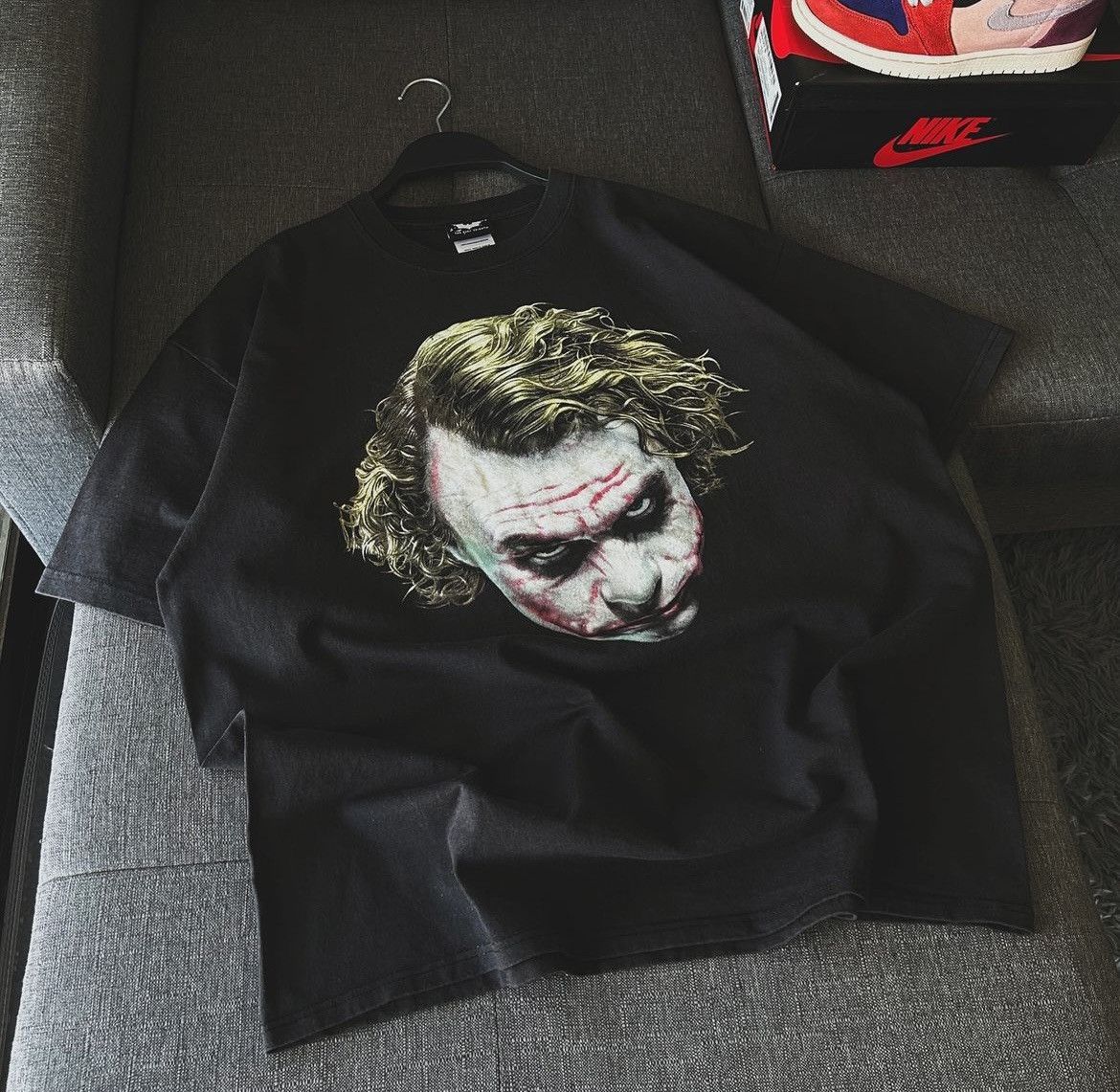 DC Comics × Vintage 2008 Joker Dark Night Tee. Size US XL / EU 56 / 4 - 1 Thumbnail