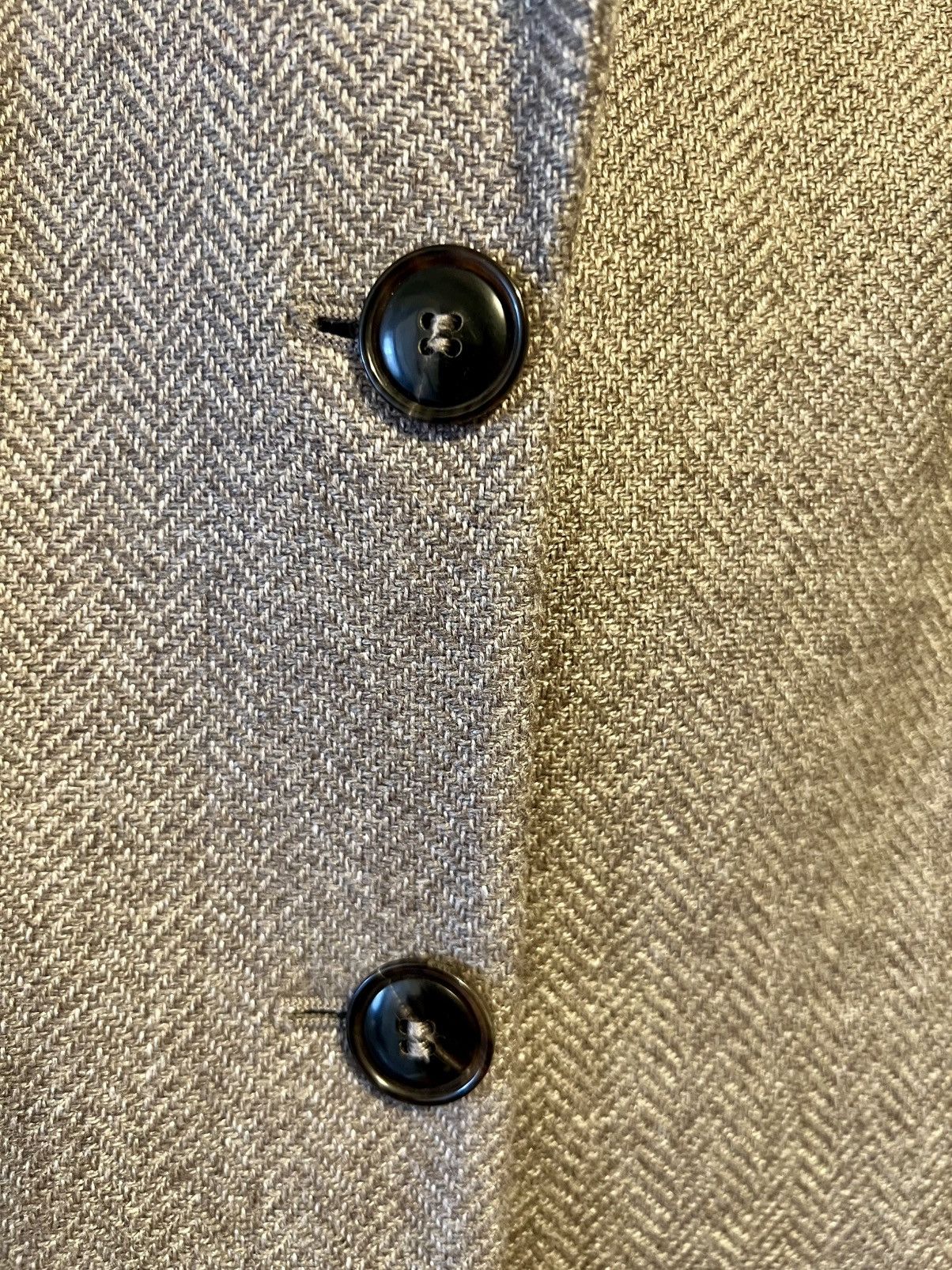 Giorgio Armani Authentic Giorgio Armani made in Italy herringbone pattern Size L / US 10 / IT 46 - 2 Thumbnail