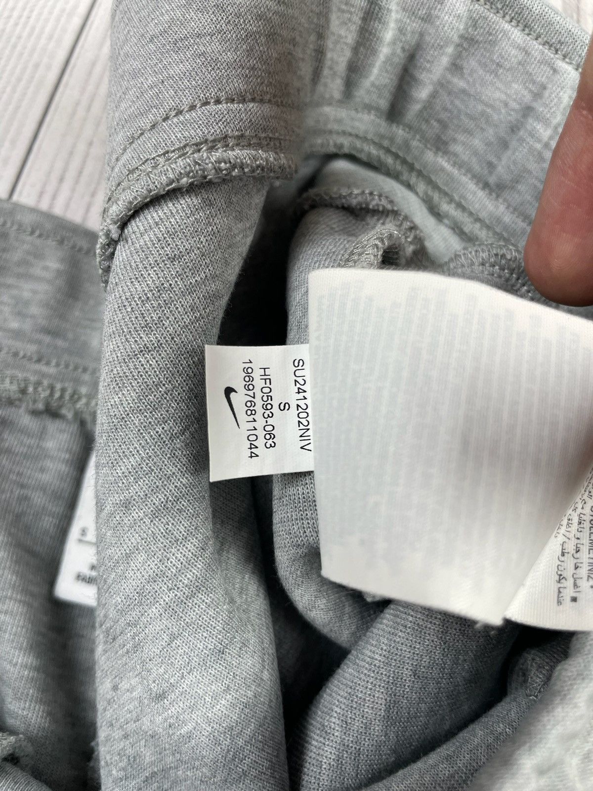 Nike Vintage Nike tech fleece soccer croatia track suit Shorts Size US S / EU 44-46 / 1 - 12 Thumbnail
