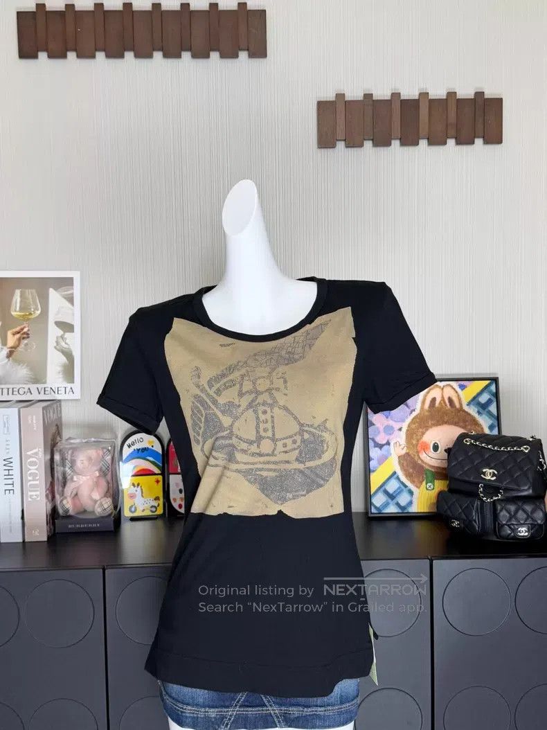 Vivienne Westwood Vivienne Westwood Vintage Old Newspaper Saturn Print T-Shi Size XS / US 0-2 / IT 36-38 - 1 Thumbnail