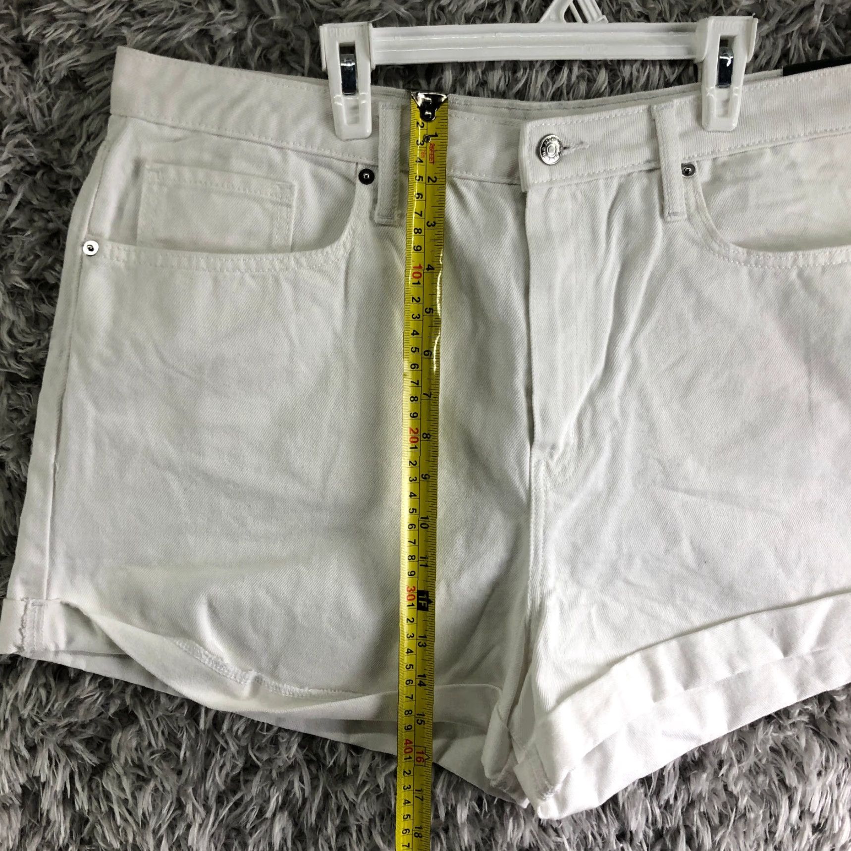 Vintage Wild Fable High Rise Bermuda Shorts Womens Plus 18 White Denim 5-Pocket Zip Button Fly Casual Modern Angel Logo Vintage: No Size 40" / US 18 - 3 Thumbnail