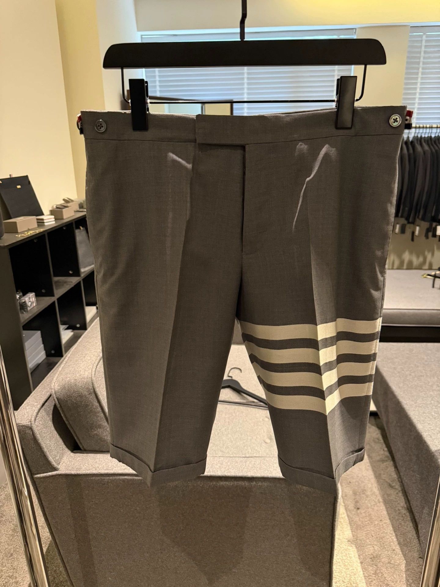 Thom Browne Thom Browne Gray 4-Bar Wool Tailored Shorts Size 2 Size US 32 / EU 48 - 1 Thumbnail