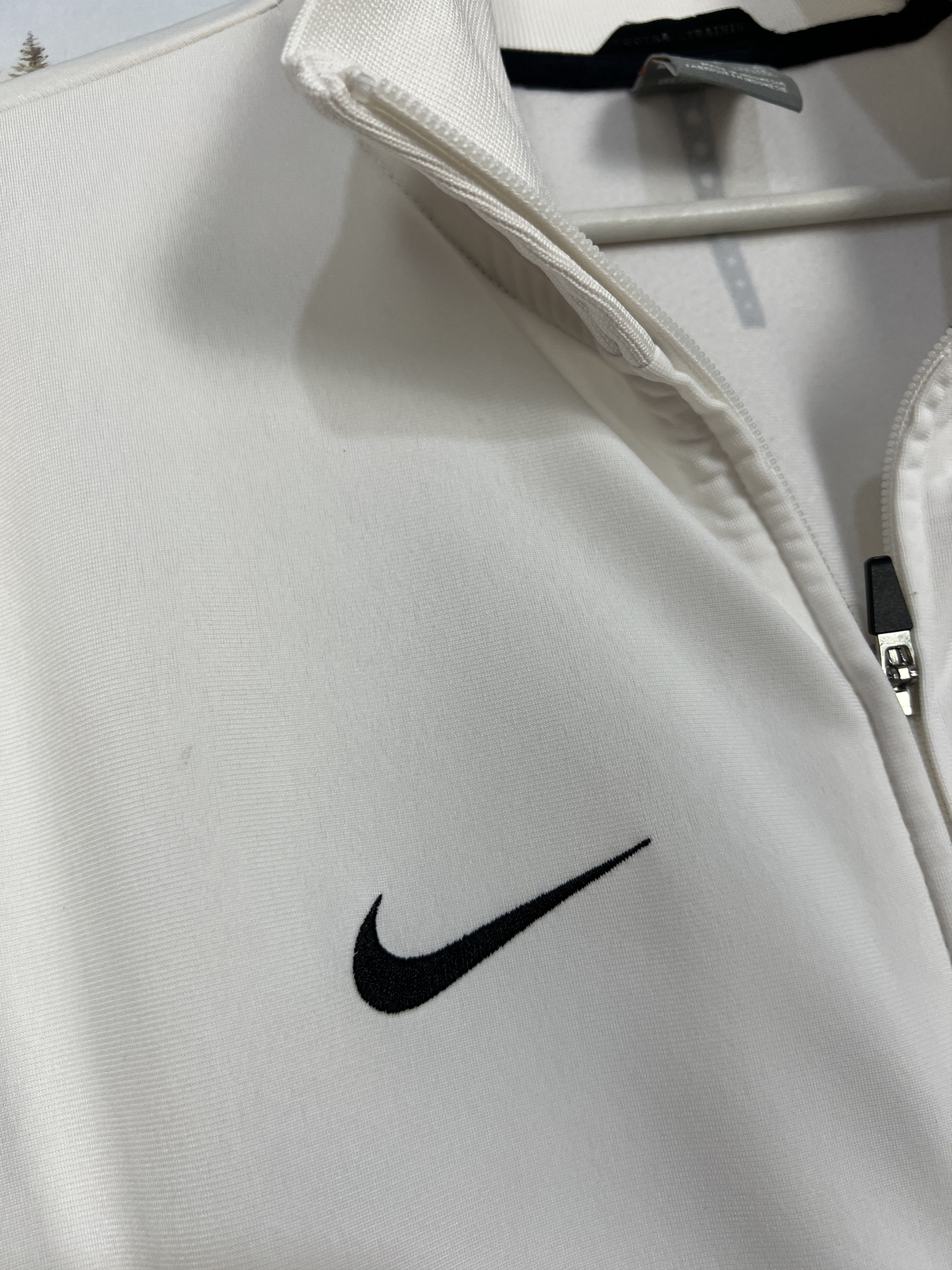 Nike Vintage Nike Juventus Football White Jacket Soccer Size US M / EU 48-50 / 2 - 13 Thumbnail