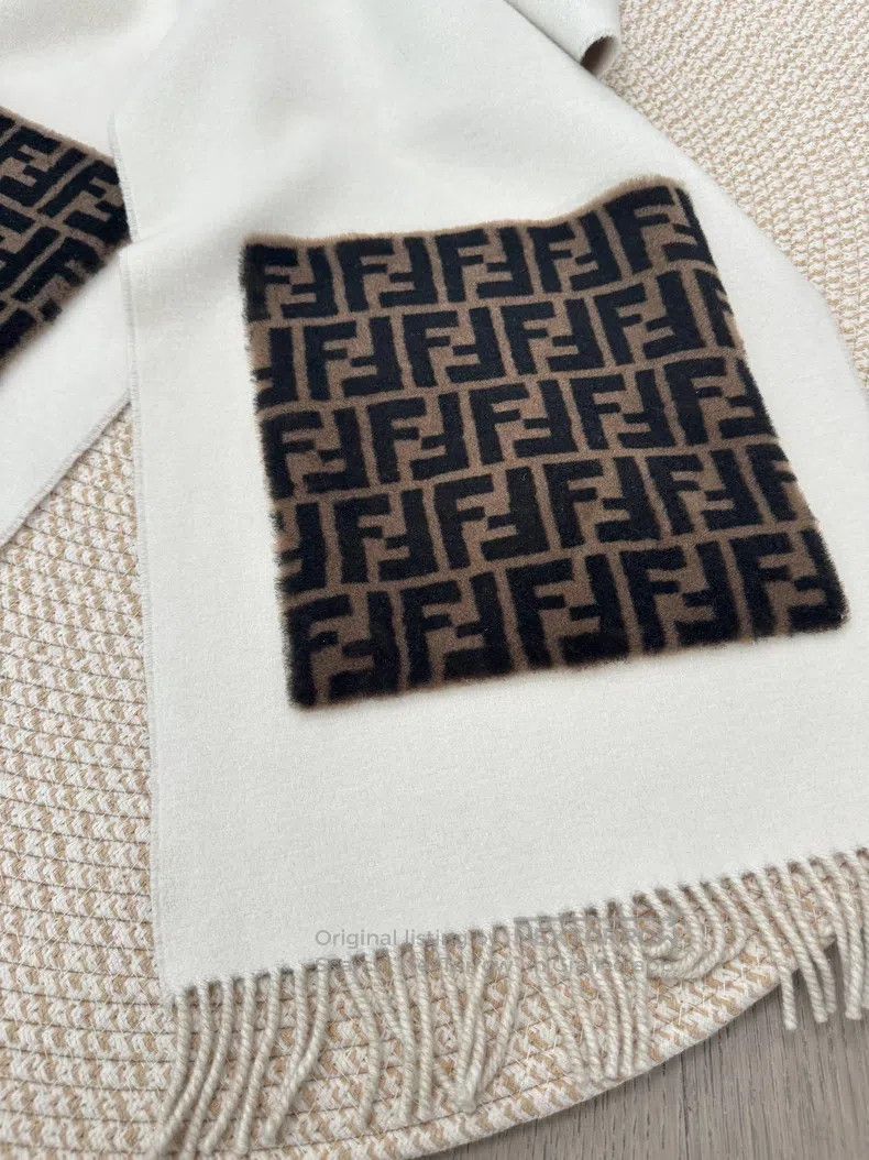 Fendi Fendi size 210*38cm Stole scarf, reversible, wool + cashmer Size ONE SIZE - 3 Thumbnail