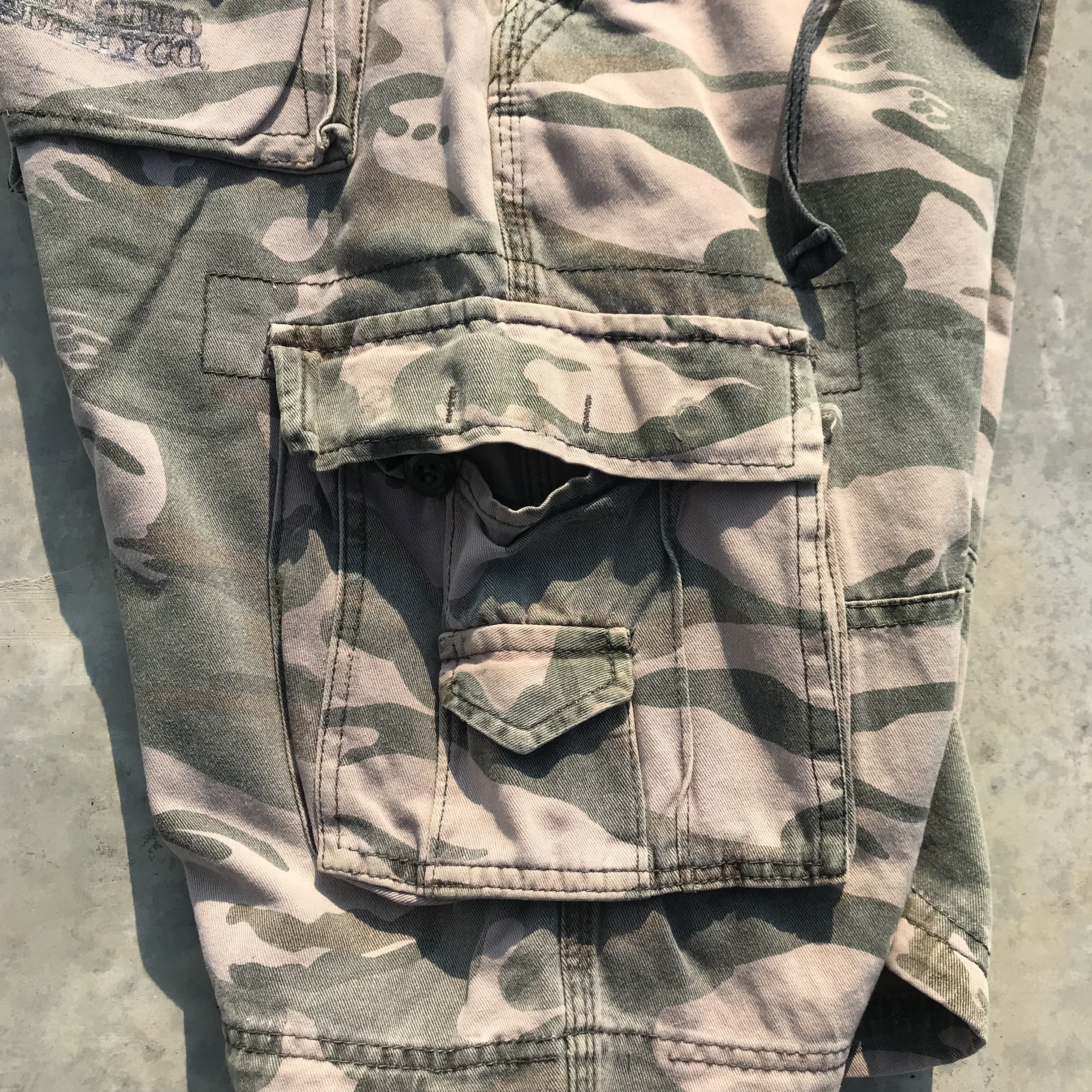 Mossimo Mossimo Supply Co Cargo Shortpants Military camouflage Size US 38 / EU 54 - 6 Thumbnail