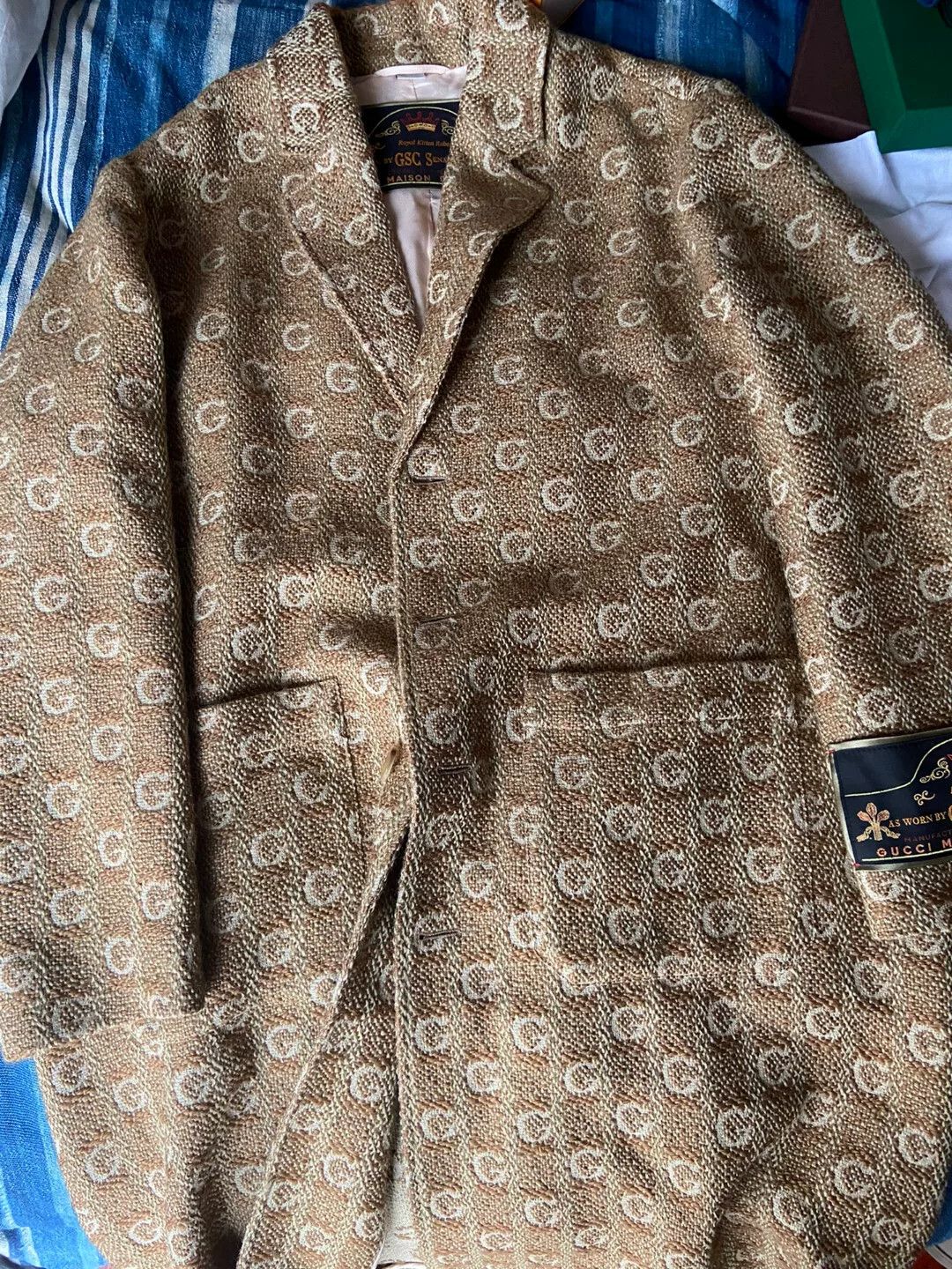 Gucci gucci logo embroidered trench coat Size US L / EU 52-54 / 3 - 1 Thumbnail