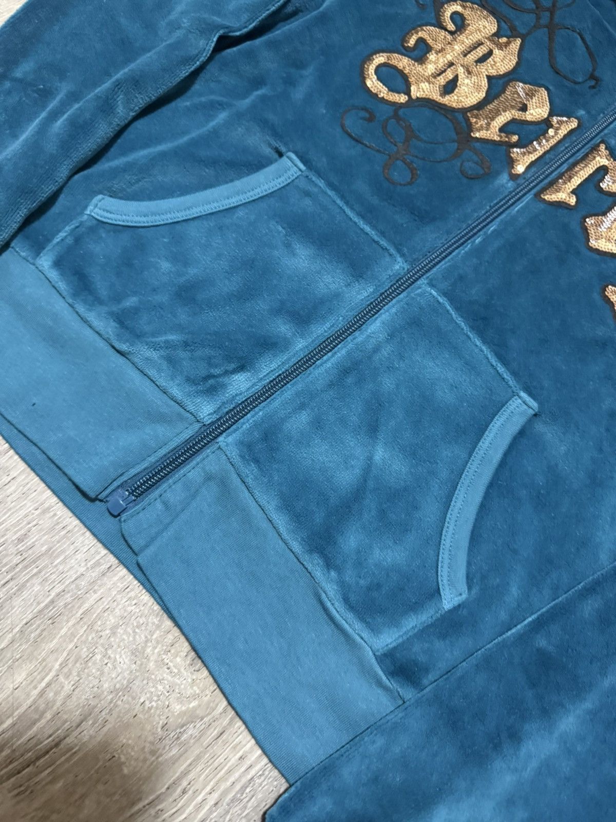 The GV Gallery Gv Gallery Berry Paris Hilton Zip Hoodie Velour Size Small Size S / US 4 / IT 40 - 4 Thumbnail