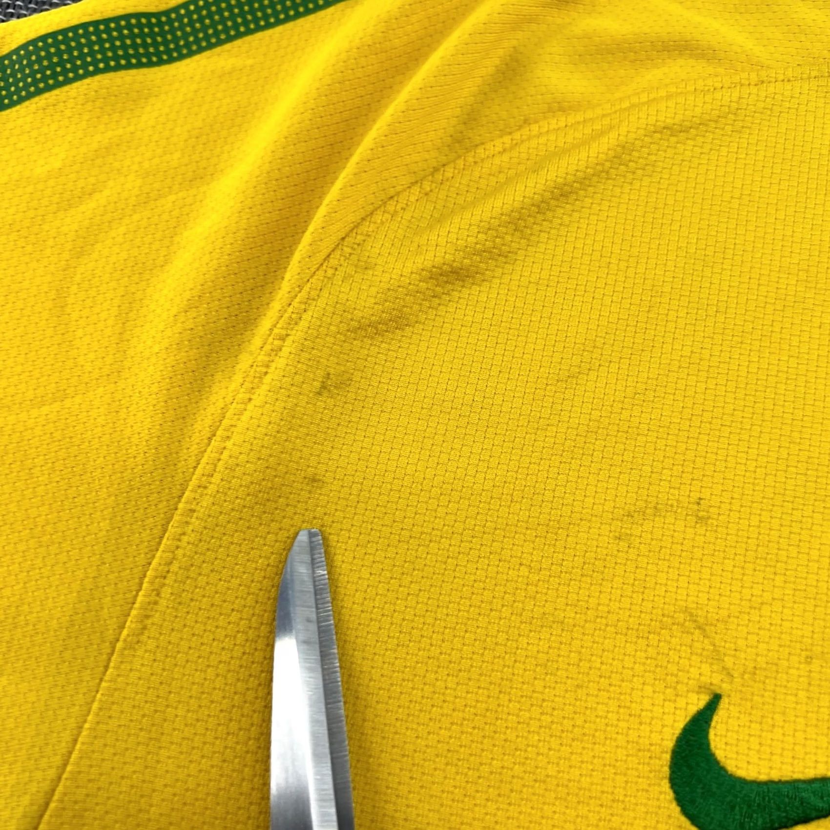 Nike Nike Brazil 2010 2011 Home Football Jersey Mens 2XL Yellow Adult Shirt Size US XXL / EU 58 / 5 - 6 Thumbnail