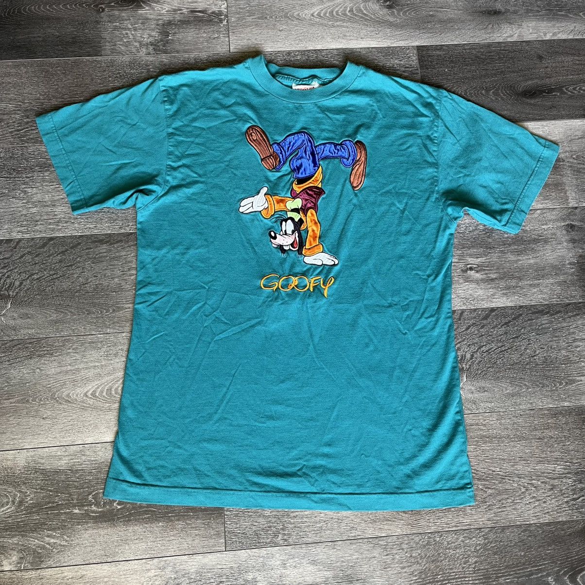 Mickey Inc Vintage 90s Disney Mickey Inc Goofy Embroidered Logo T Shirt Size US L / EU 52-54 / 3 - 1 Thumbnail