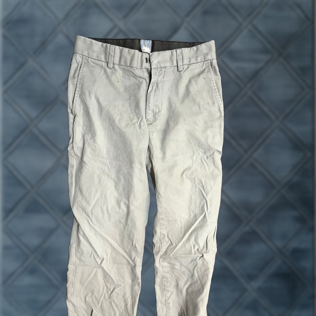 Gap Gap Men’s Pants Khakis 29x27 Beige Flat Front Straight Leg Chino Size 29 Regular Size US 29 - 1 Thumbnail