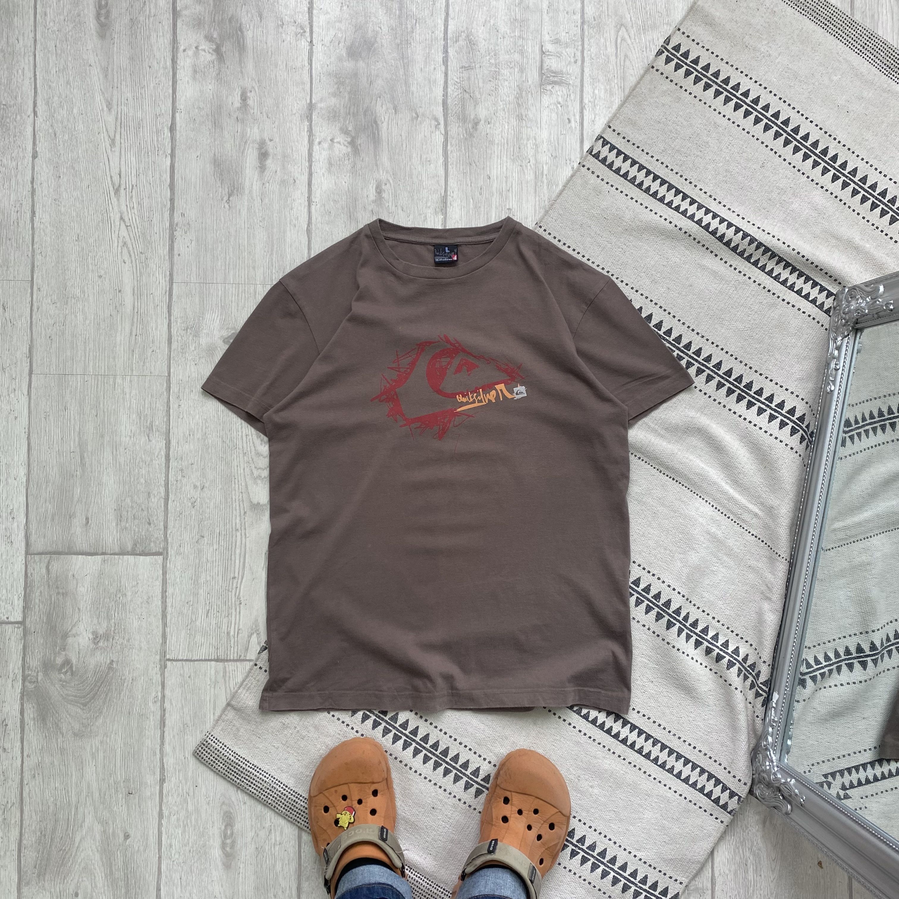 Quiksilver 🏄🏼‍♂️Vintage 2000s Quiksilver Surf Tee Center logo Y2K Size US M / EU 48-50 / 2 - 1 Thumbnail