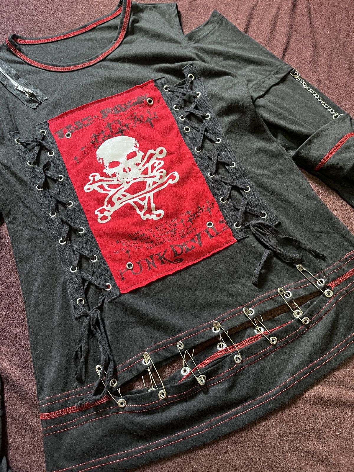 Japanese Brand Addicted Goth Skulls Size US M / EU 48-50 / 2 - 5 Thumbnail