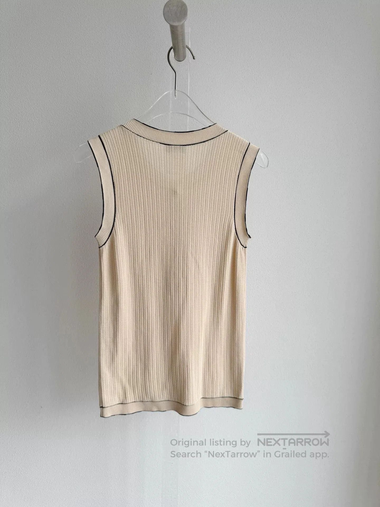 Chanel Chanel Beige Knit Vest. Size XXS / US 00 / IT 34 - 3 Thumbnail