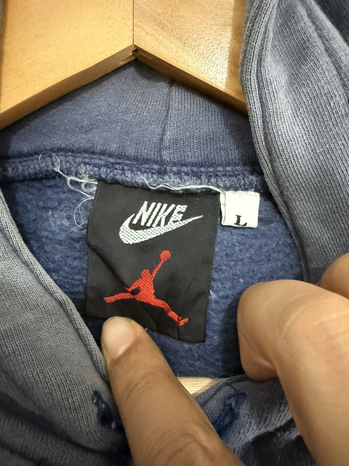 Nike Vintage Nike 90’s Michael Jordan Jumpman Hoodie Size US L / EU 52-54 / 3 - 9 Thumbnail
