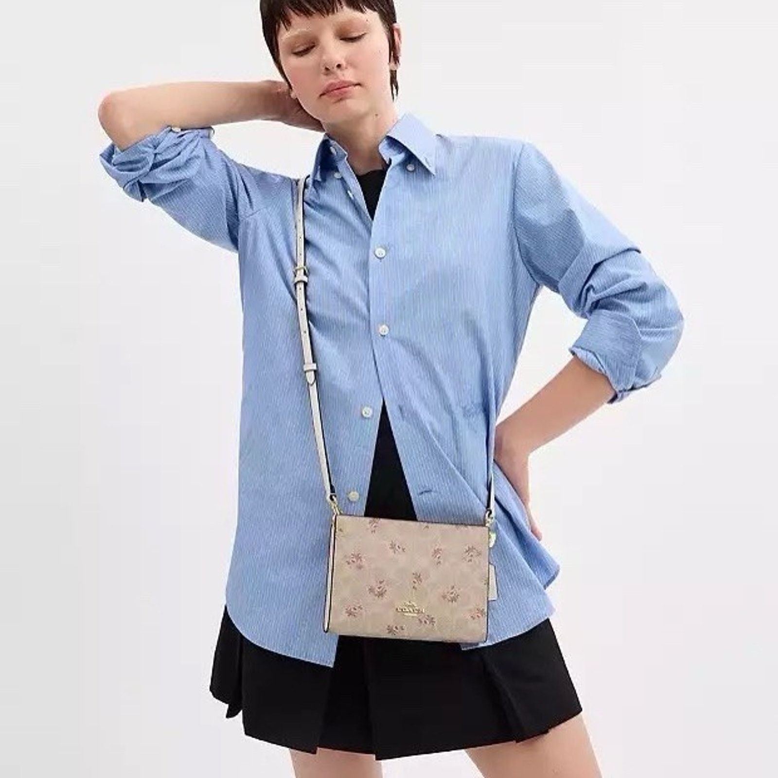 Coach NWT COACH Slim Signature Canvas Crossbody Bag Floral CBA71 Size ONE SIZE - 8 Thumbnail