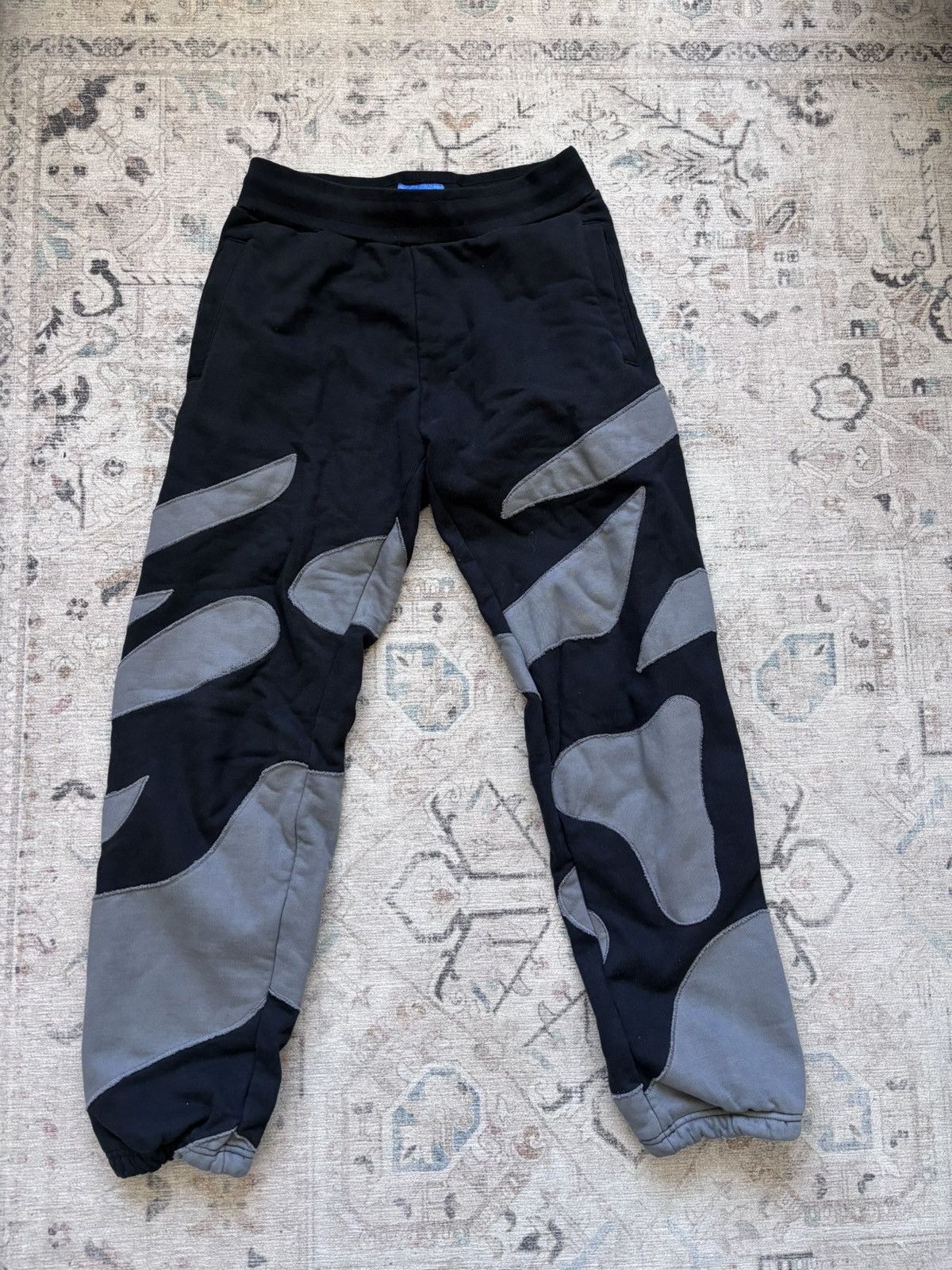 Market Market black and gray sweat pants Size US 29 - 1 Thumbnail