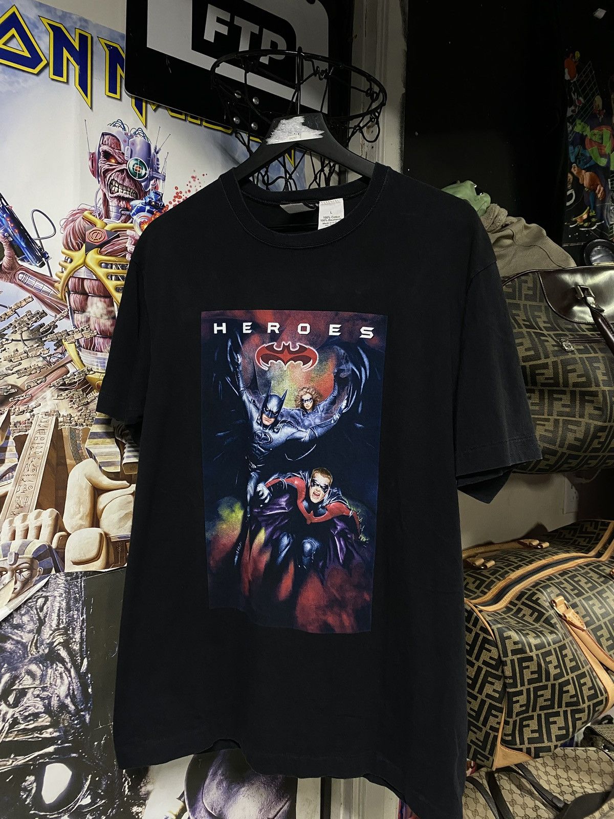 Vintage Vintage 1997 Batman & Robin Movie T-Shirt Adult Large Size US L / EU 52-54 / 3 - 7 Thumbnail