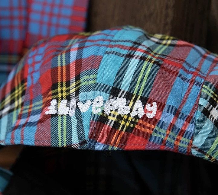 Japanese Brand Retro punk y2k colourful check plaid tartan flat cap hat Size ONE SIZE - 4 Thumbnail
