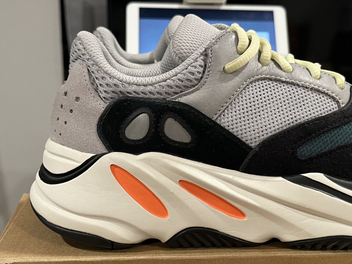 Adidas × Kanye West YEEZY BOOST 700 Size US 8 / EU 41 - 7 Thumbnail