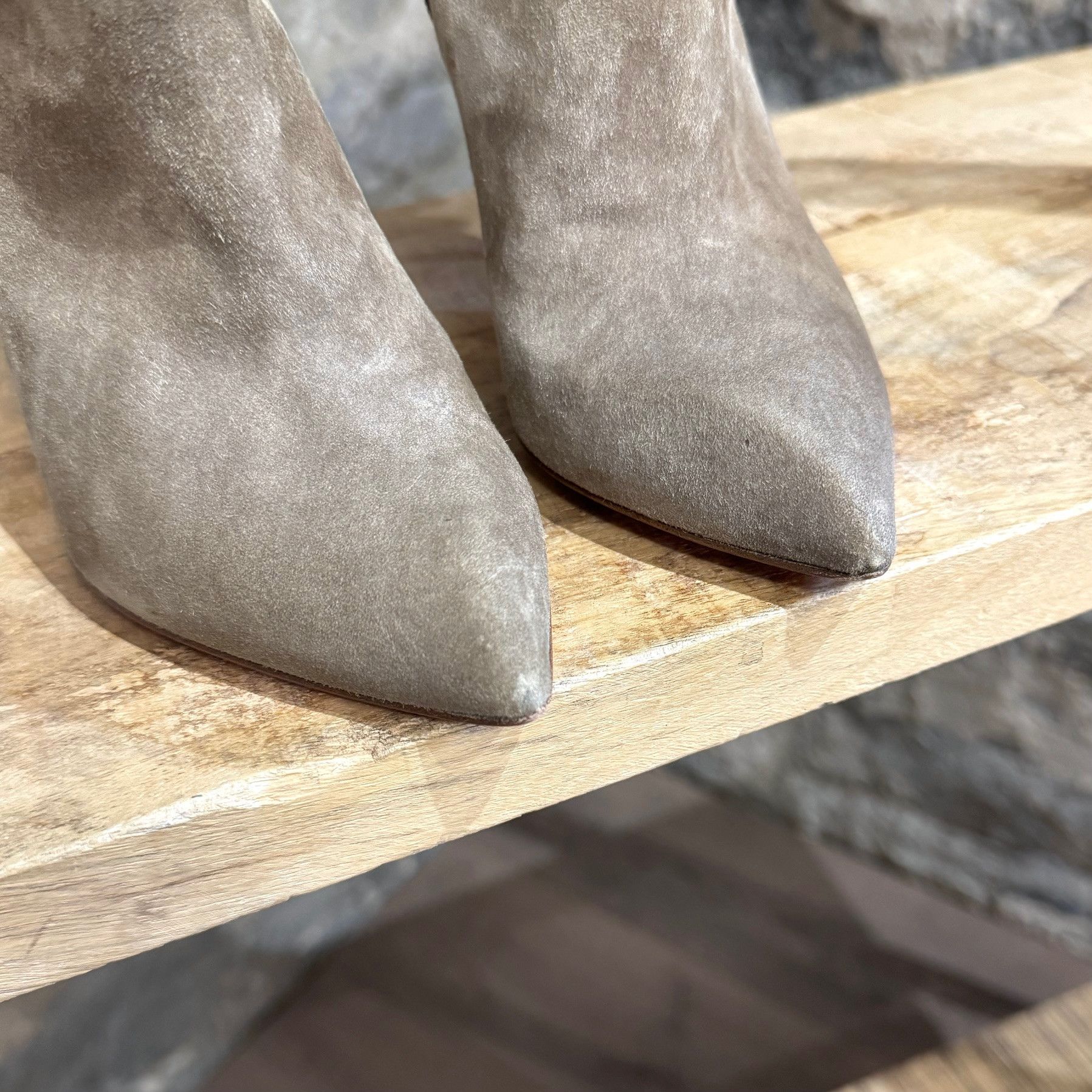 Christian Louboutin Christian Louboutin Taupe Mrs Baba 100 Veau Velours Booties Size US 5 / IT 35 - 8 Thumbnail