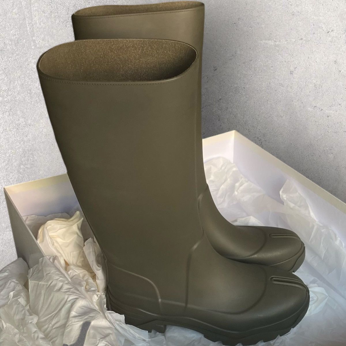 Maison Margiela Margiela Military Green Tabi Rainboot Size US 10 / IT 40 - 3 Thumbnail