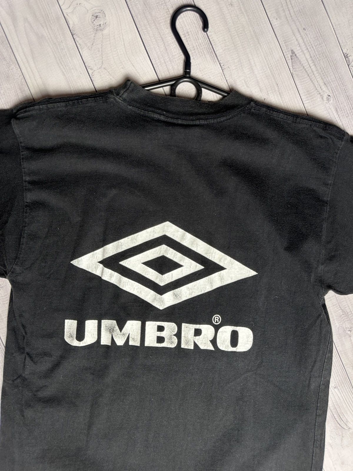 Umbro × Vintage Vintage Umbro England soccer tee Euro 1996 size M Size US M / EU 48-50 / 2 - 7 Thumbnail