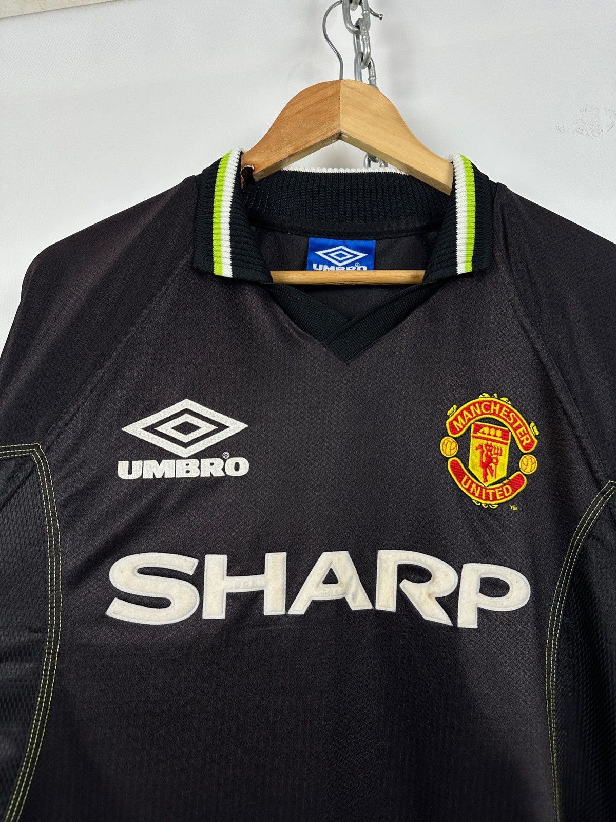 Umbro 1998/99 Umbro Manchester United Third Vintage Soccer Jersey Size US M / EU 48-50 / 2 - 6 Thumbnail