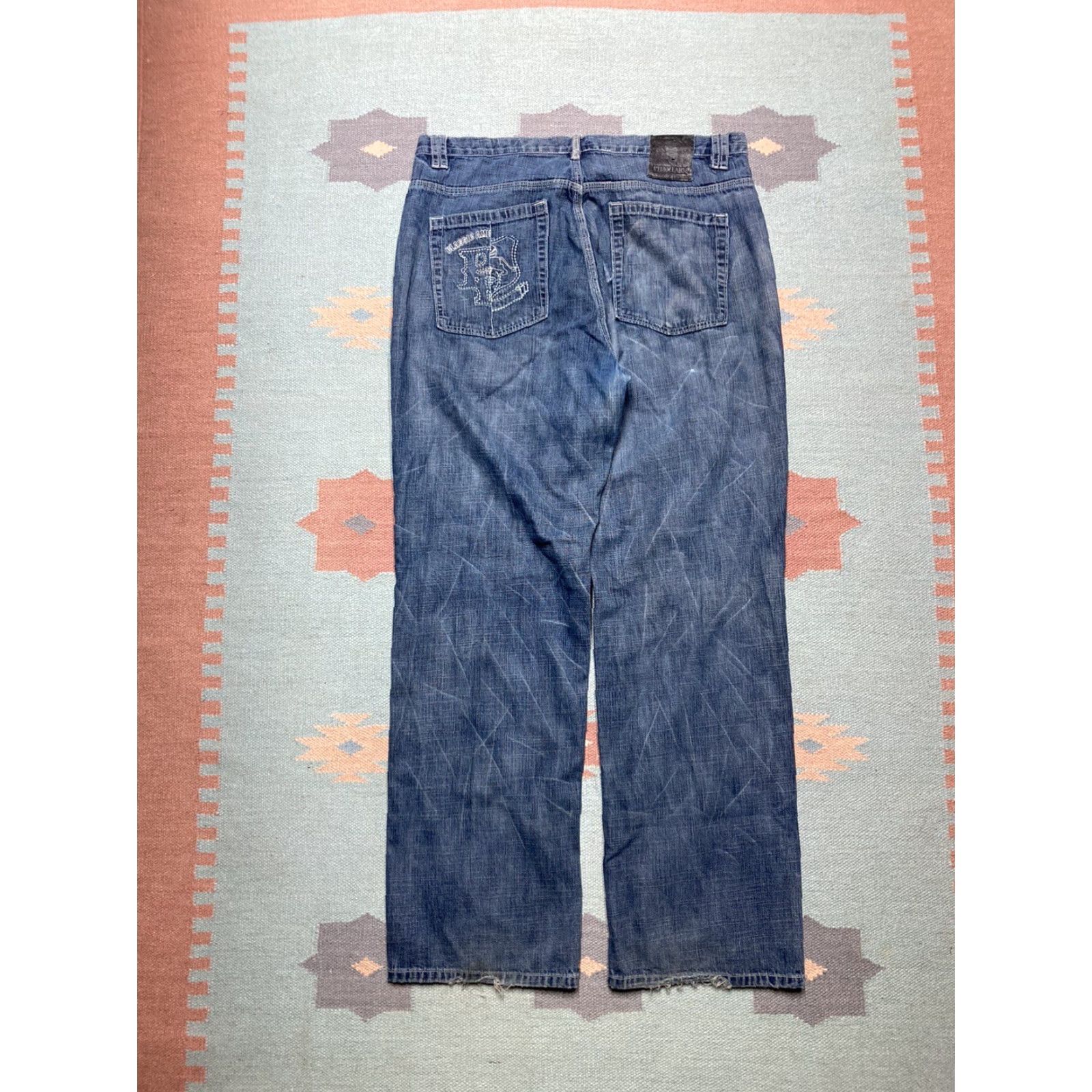 Phat Farm VINTAGE Phat Farm Jeans Men 38x33 Embroidered Wide-Leg Grunge Blue 38 33 Pipes Size US 38 / EU 54 - 2 Thumbnail