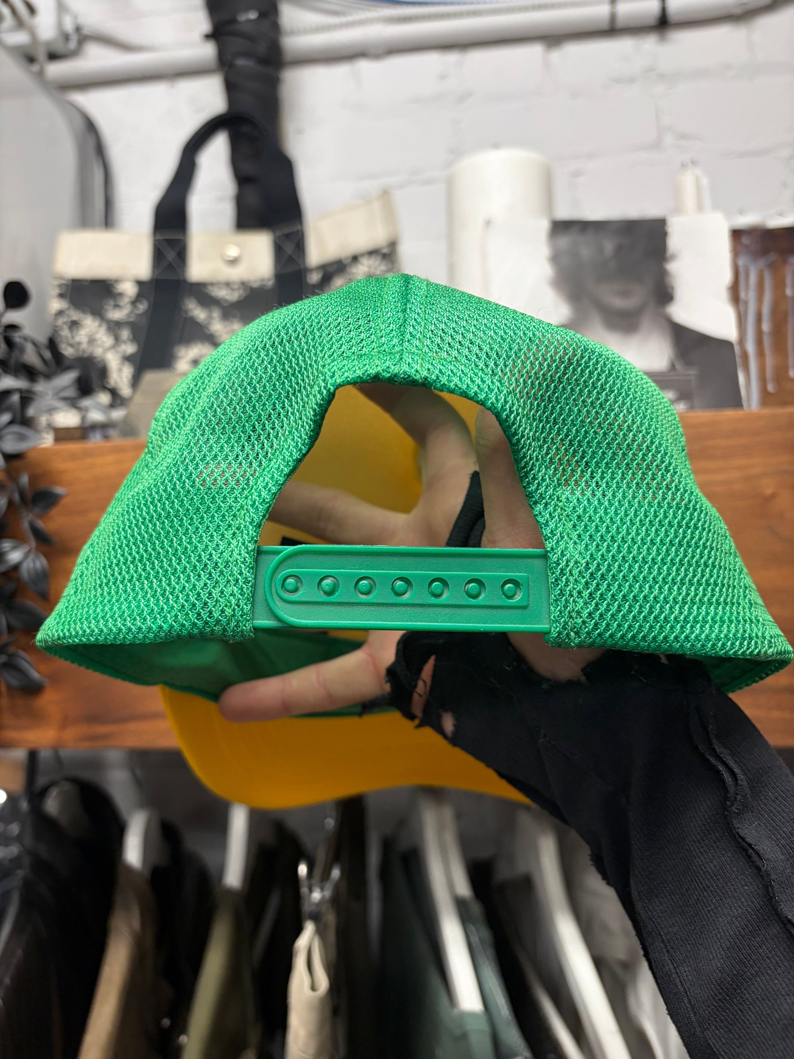 Hysteric Glamour Hysteric Glamour ‘Drive In Theatre’ Yellow/Green Mesh Trucker Hat Size ONE SIZE - 4 Thumbnail