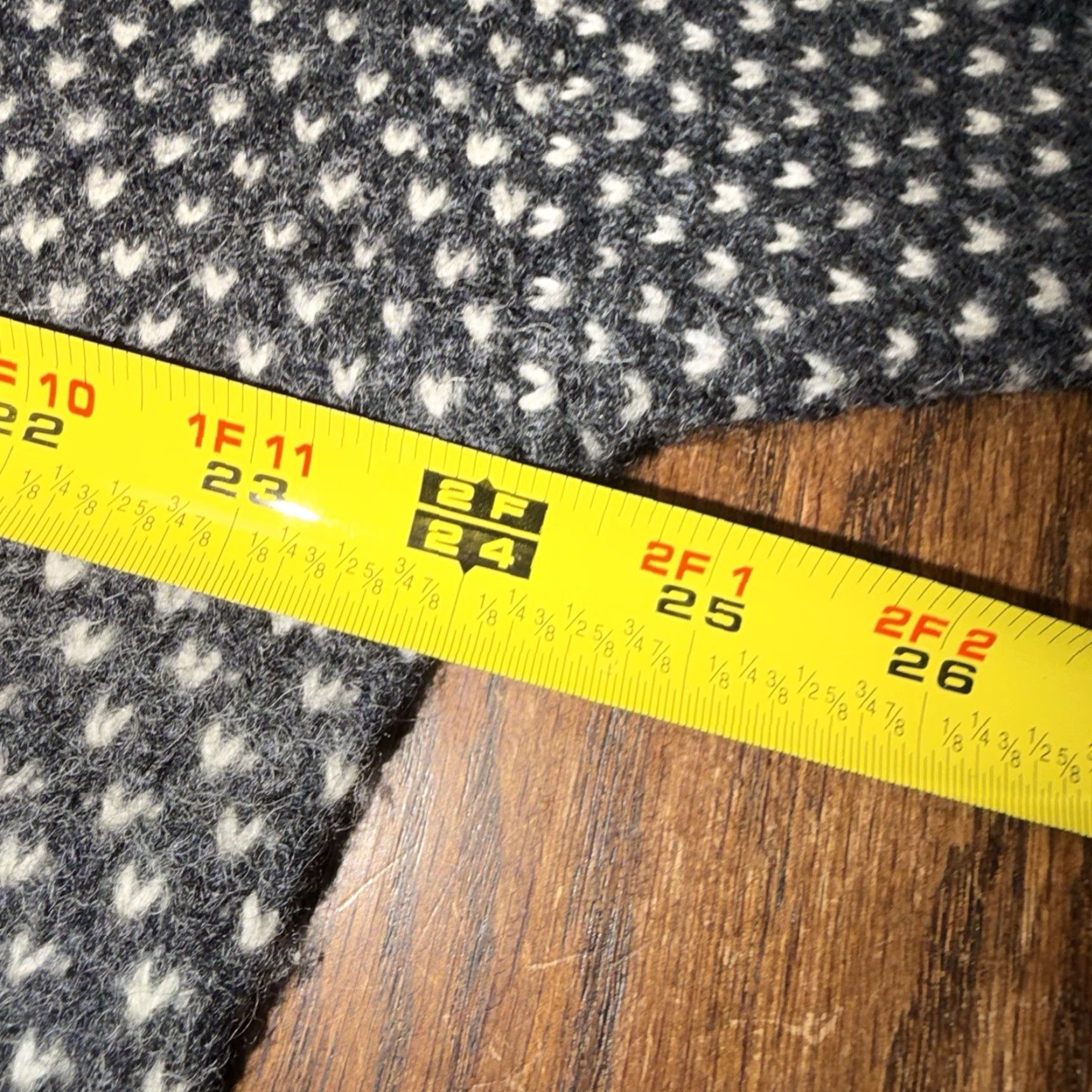 Eddie Bauer VINTAGE Eddie Bauer Sweater Cardigan Men LRG Gray Cream Wool Pocket Buttons Geometric Wool Knit V-Neck Size US L / EU 52-54 / 3 - 6 Thumbnail