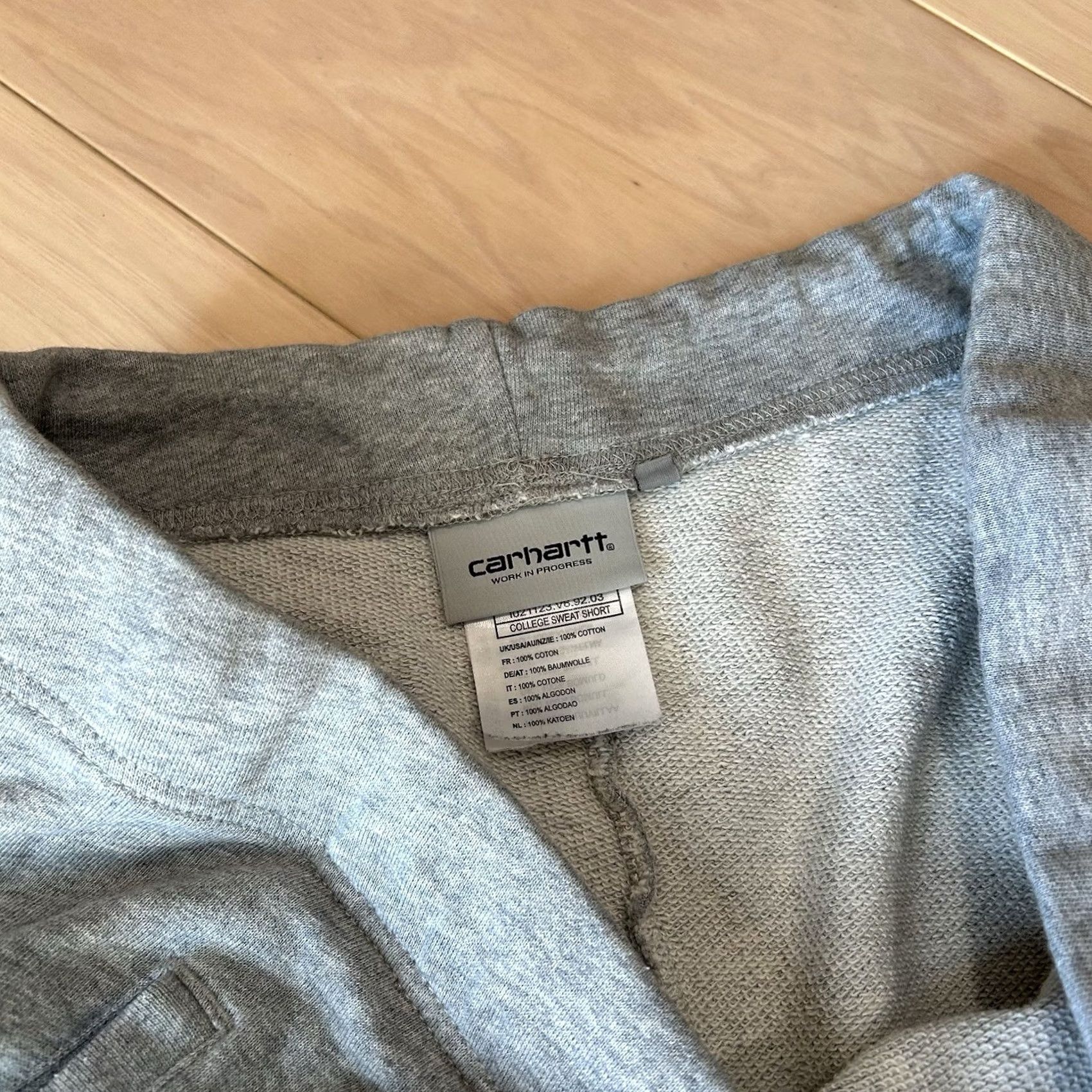 Carhartt VINTAGE Carhartt Work in Progress College Sweat Shorts Gray 9" Inseam Men’s Medium Size US 31 - 3 Thumbnail