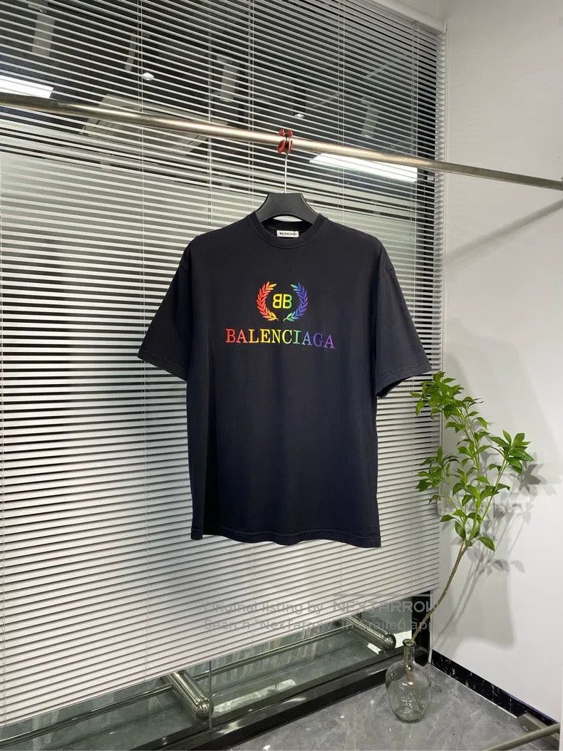 Balenciaga Short-sleeve T-shirt with rainbow double B whea