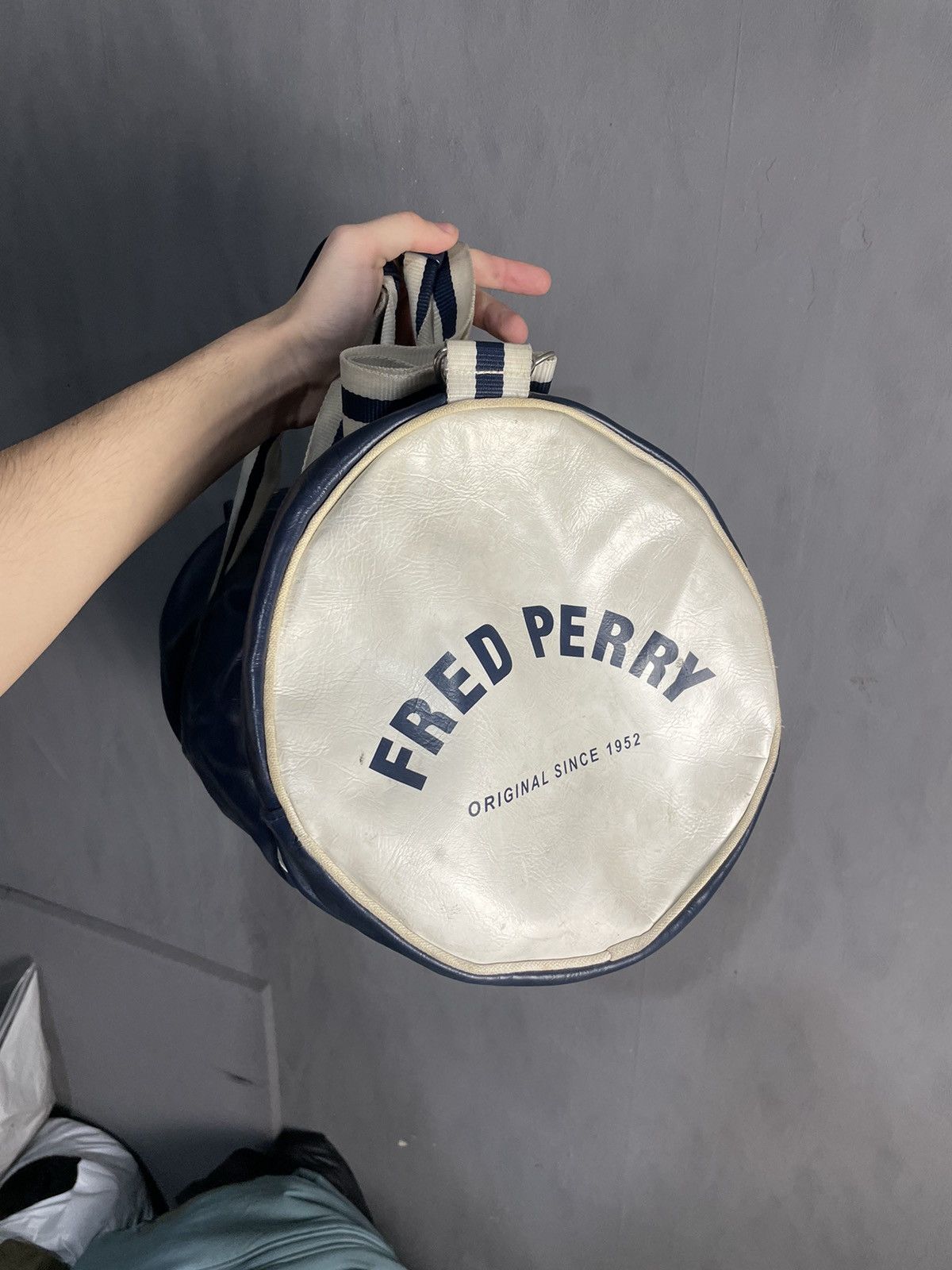 Fred Perry VINTAGE FRED PERRY LEATHER DUFFLE BAG Size ONE SIZE - 7 Thumbnail