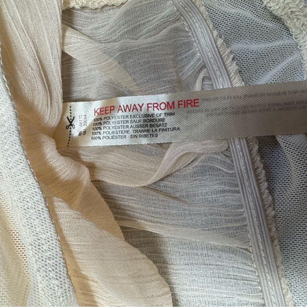 Free People NWT New $98 Free People Give Me Drama Ivory Bodysuit Size M Size M / US 6-8 / IT 42-44 - 8 Thumbnail