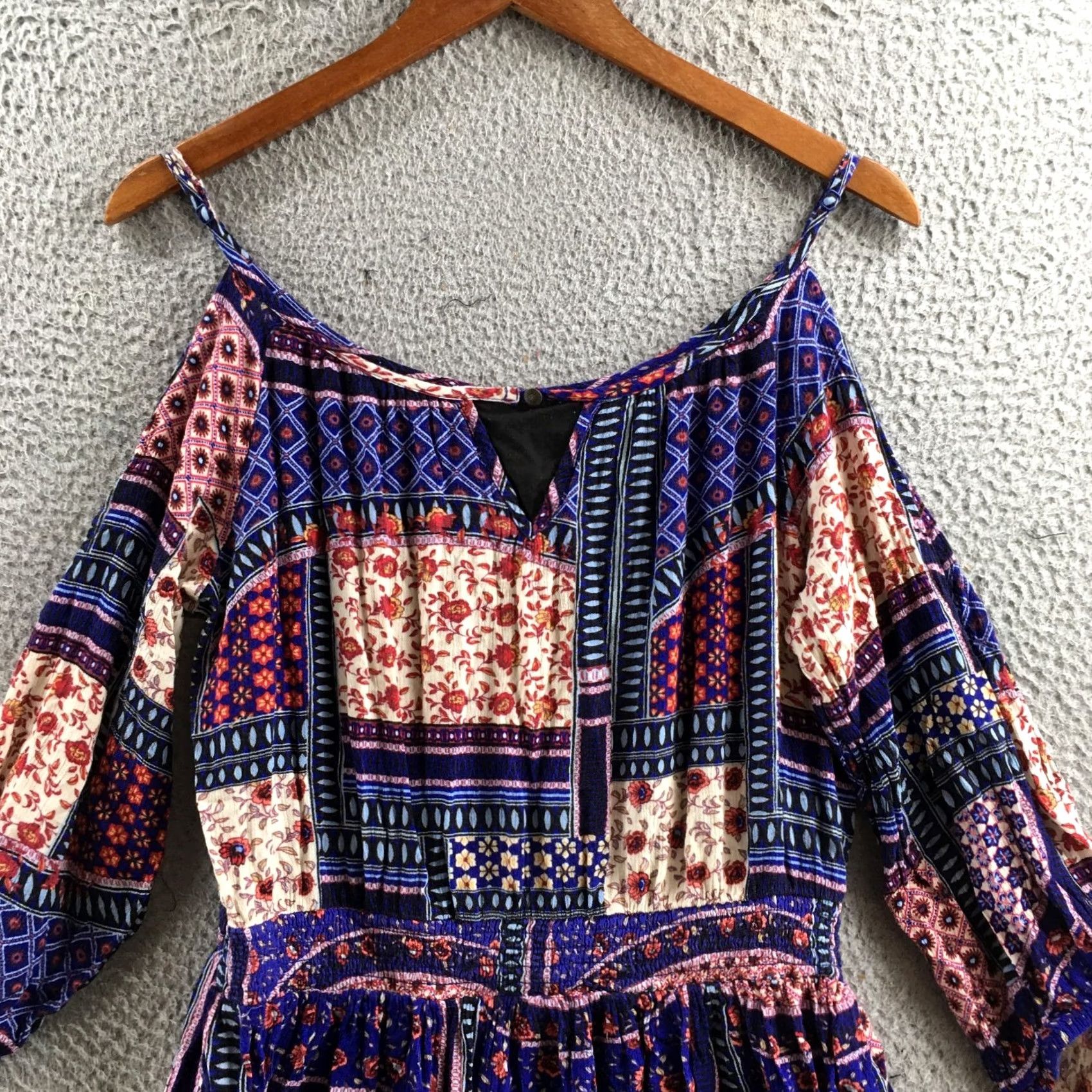 American Eagle Outfitters American Eagle Outfitters Boho Cold Shoulder Dress Womens L Patchwork Floral Peasant Style Dress Short Multicolor 90s? Size L / US 10 / IT 46 - 2 Thumbnail