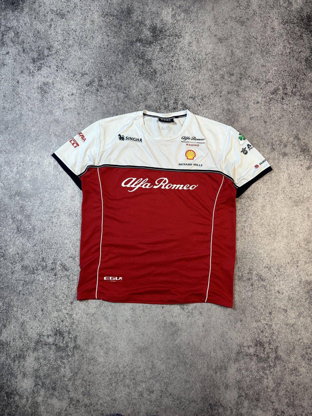 Formula 1 Alfa Romeo Racing Big Logo F1 T-shirt Streetwear Rare XL Size US XL / EU 56 / 4 - 1 Thumbnail
