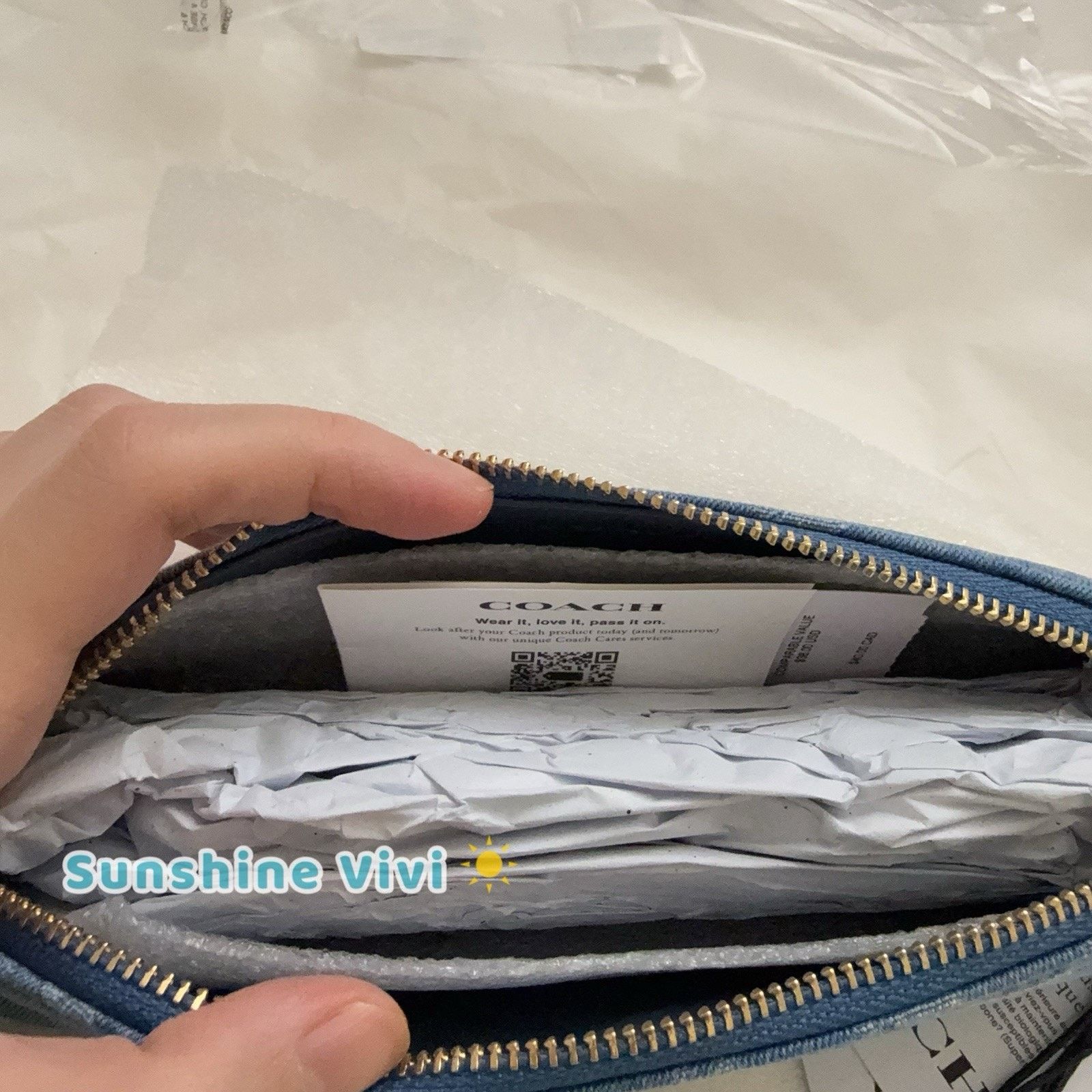 Coach NWT Coach Pencil Case In Signature Denim CDC10 Gold/Indigo Size ONE SIZE - 5 Thumbnail