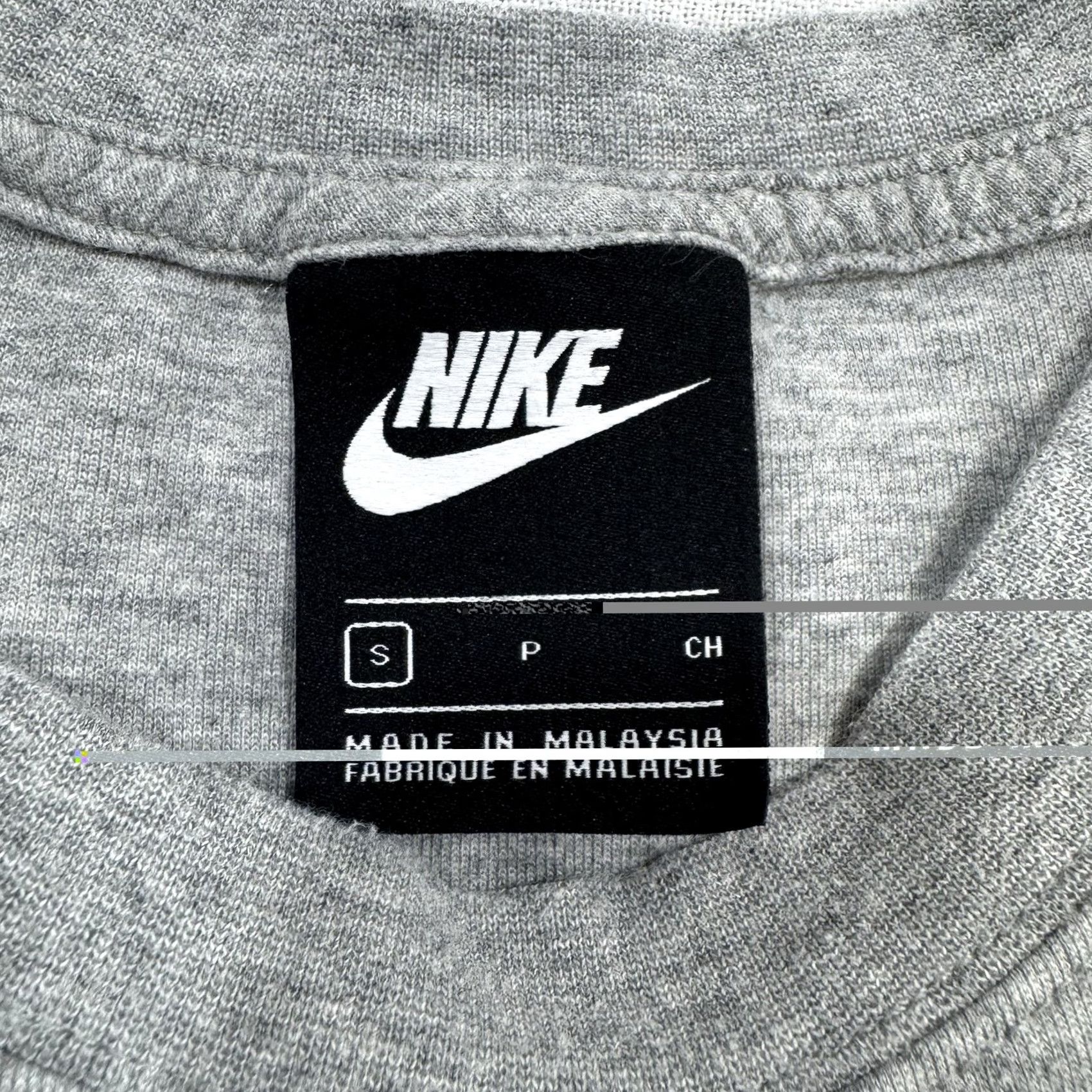 Nike VINTAGE Nike Sweatshirt Crewneck Pullover Adult Small Gray Cotton Logo 90s Men Mens Size US S / EU 44-46 / 1 - 4 Thumbnail