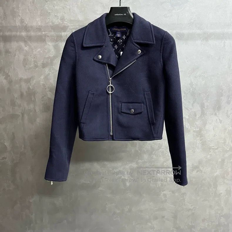 Louis Vuitton Louis Vuitton Blue Cropped Full Print Lapel Jacket Size XXS / US 00 / IT 34 - 1 Thumbnail