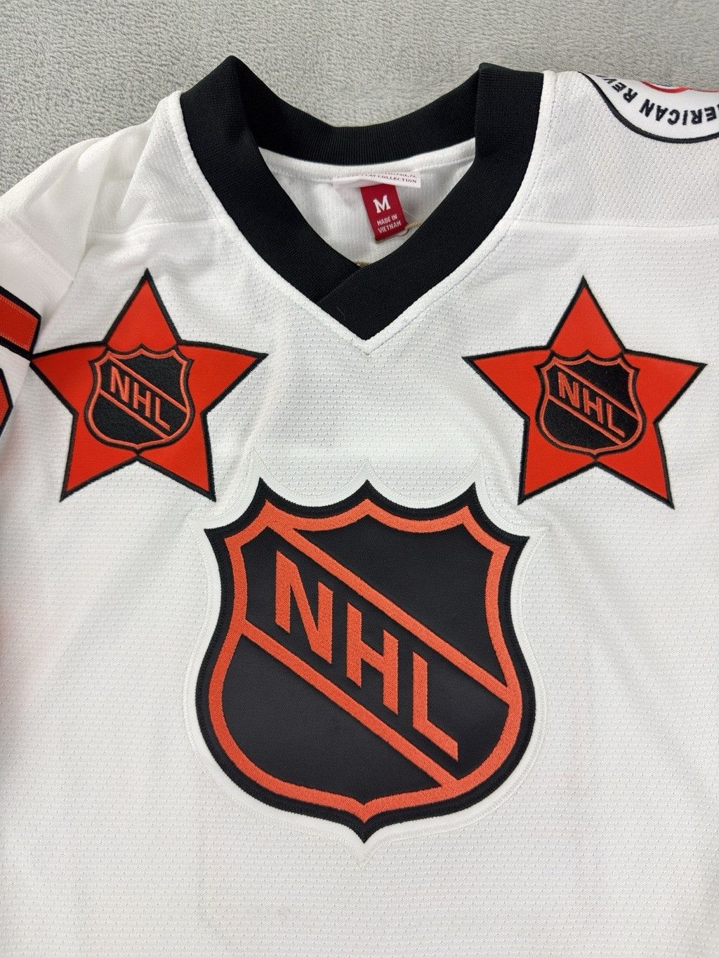 Mitchell & Ness Mitchell And Ness NWT Men's Size Medium Dennis Potvin 1976 A Size US M / EU 48-50 / 2 - 15 Thumbnail