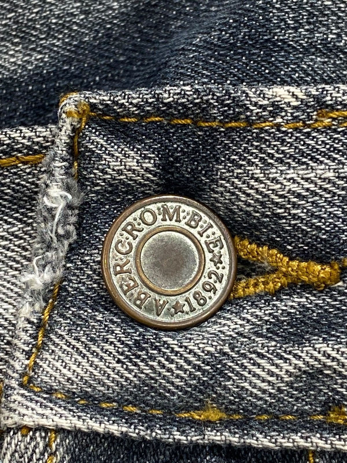 Abercrombie & Fitch Abercombie & Fitch Acid Wash Style Distress Loose Jeans Size US 36 / EU 52 - 11 Thumbnail