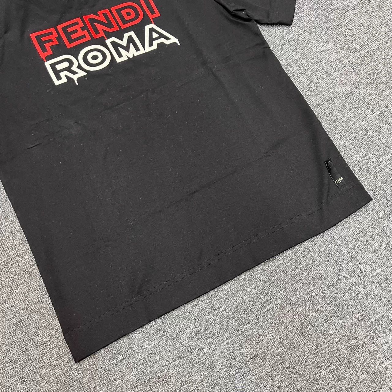 Fendi Fendi ss23 letter logo black short sleeve new tags L Size L / US 10 / IT 46 - 4 Thumbnail
