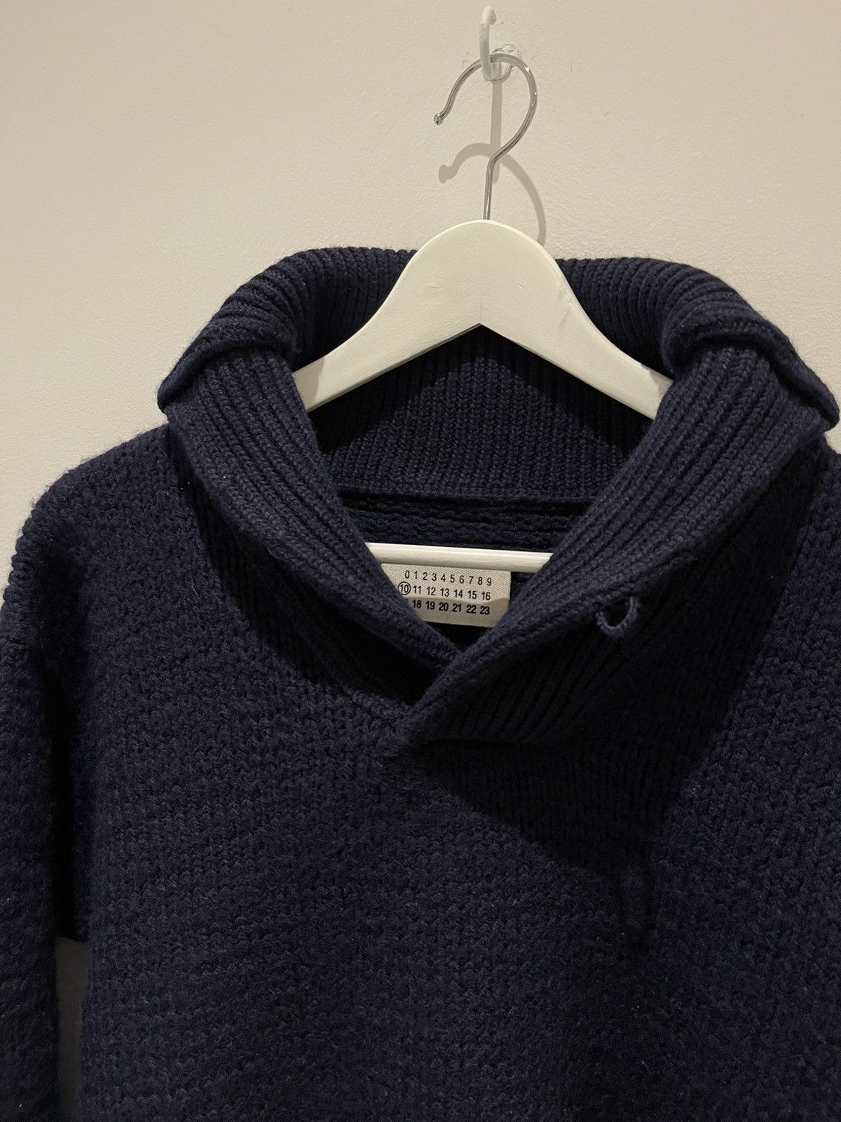 Maison Margiela Maison Margiela AW06 Navy Wool Shawl Collar Knit Sweater Size US L / EU 52-54 / 3 - 7 Thumbnail