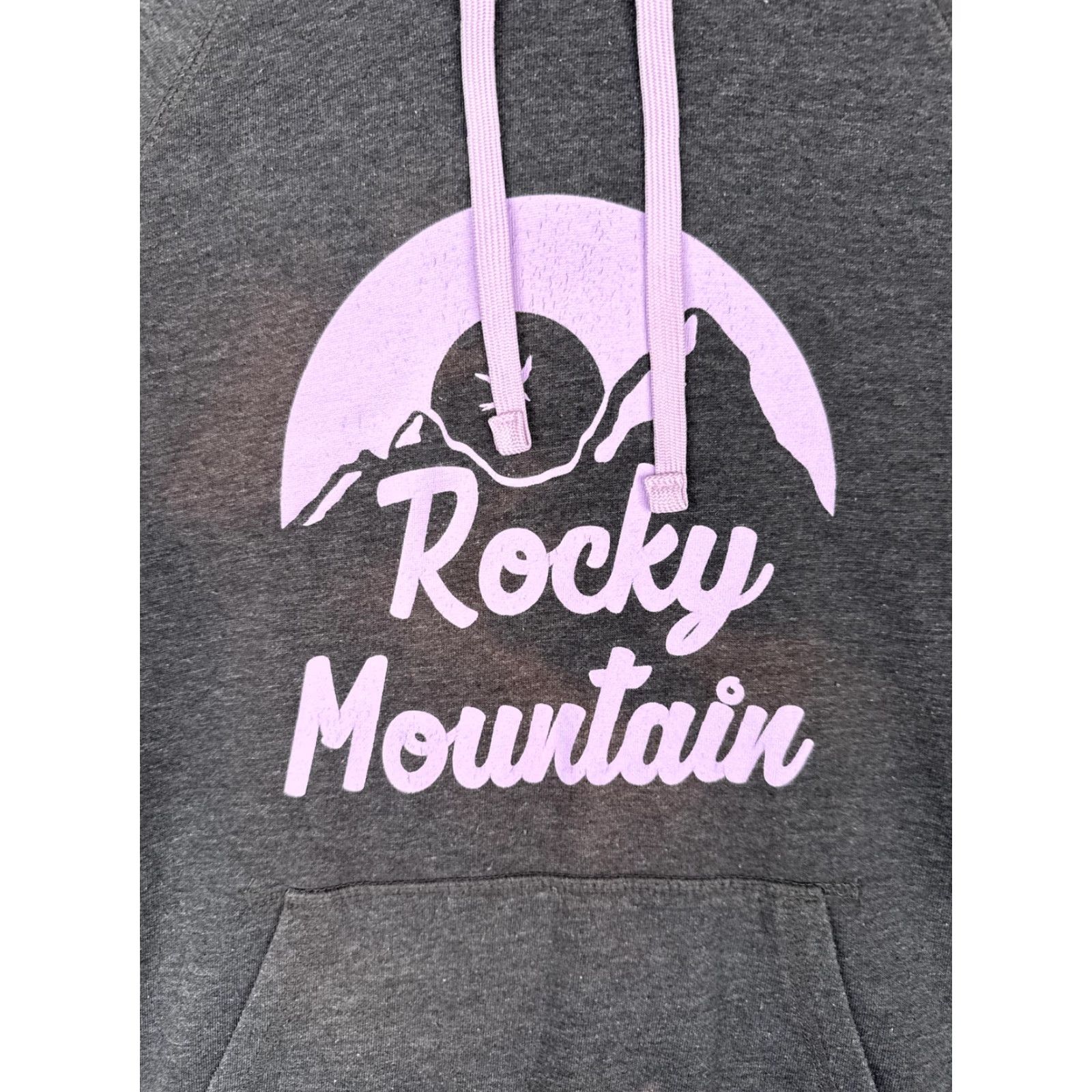 The North Face The North Face Hoodie Womens Small Gray Rocky Mountain Graphic Pullover Fleece Size S / US 4 / IT 40 - 6 Thumbnail