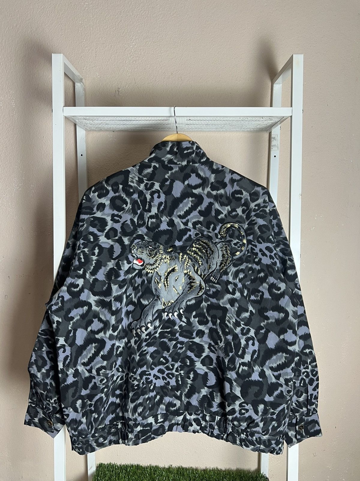 Japanese Brand Japanese Brand Leopard Embroidery Light Jacket Size L / US 10 / IT 46 - 6 Thumbnail