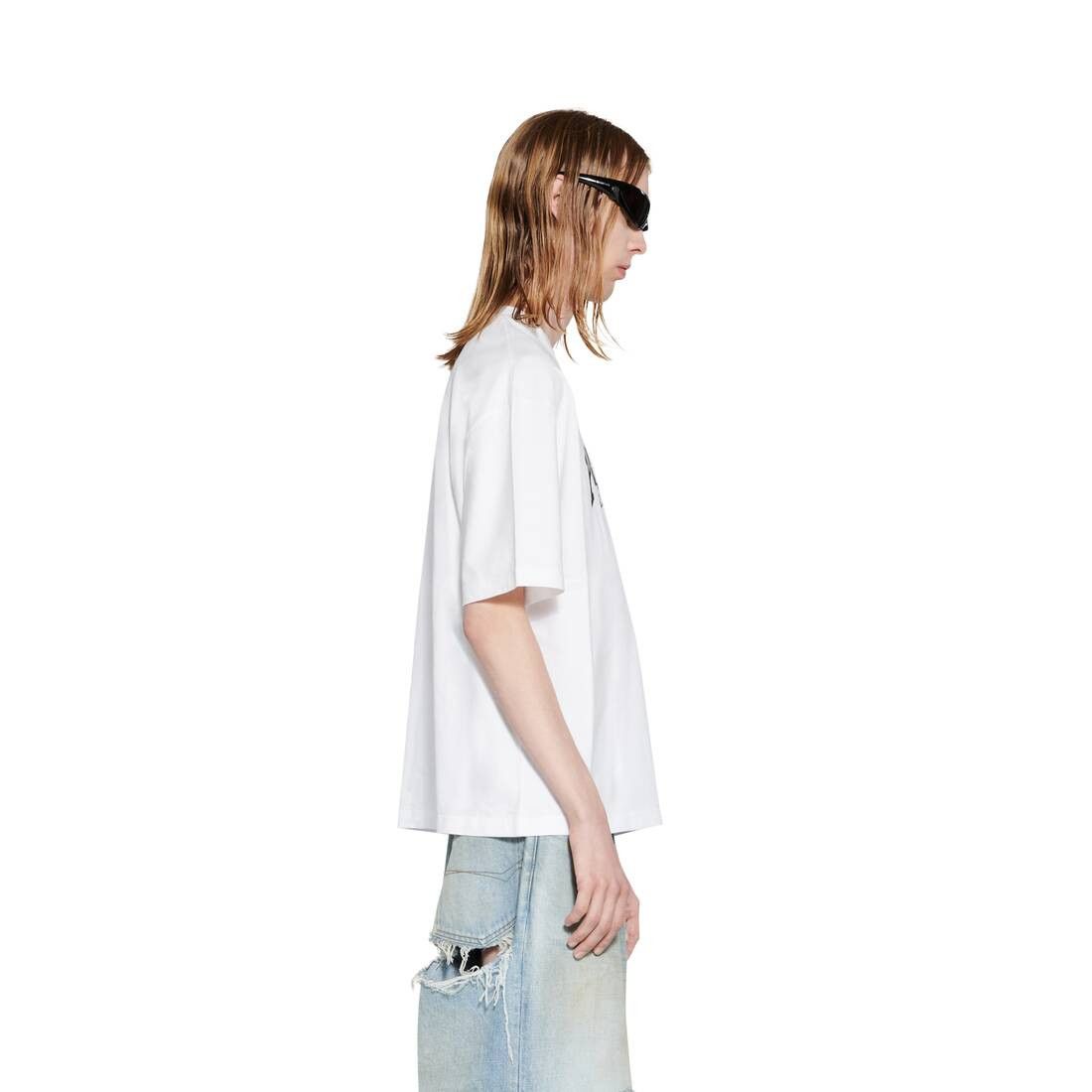 o1mt1gz0724 Cities Paris Medium Fit T-Shirt in White