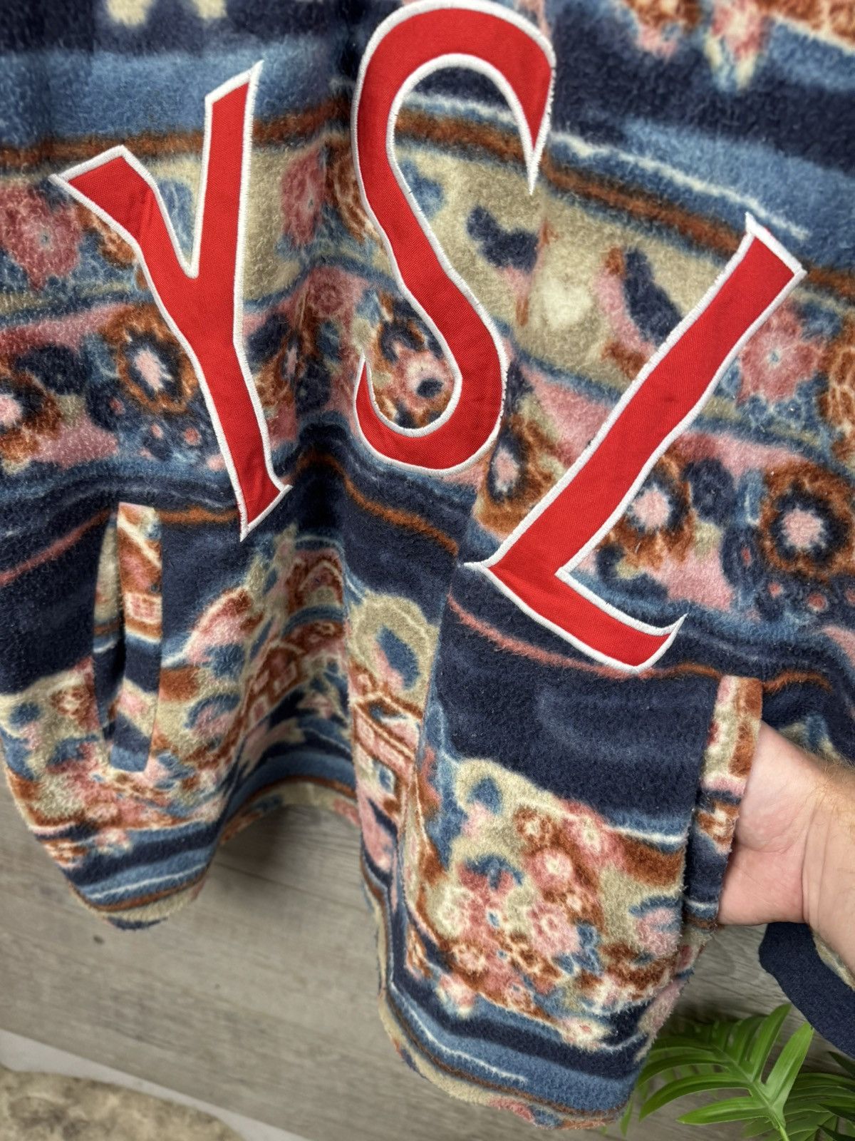 Japanese Brand YSL Fleece Yves Saint Laurent With Lightning and Big Logo Size US L / EU 52-54 / 3 - 13 Thumbnail