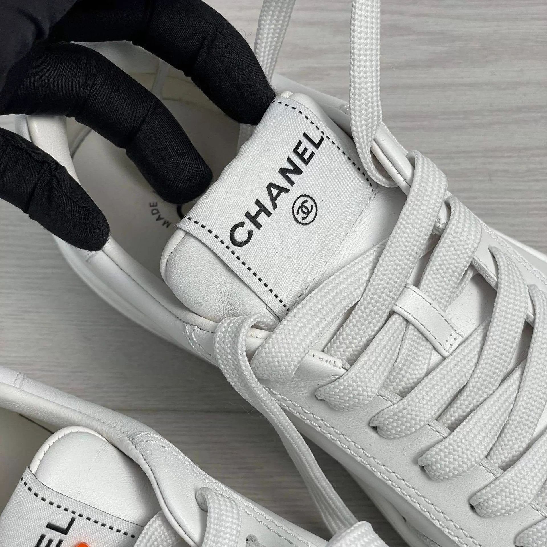 Chanel Chanel Leather White Flats 38.5 Size US 8 / IT 38 - 8 Thumbnail