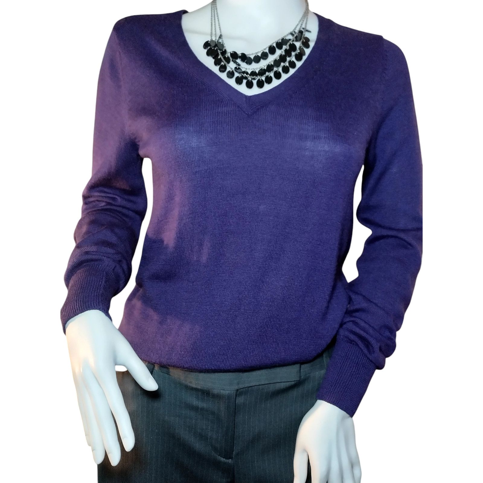Ann Taylor Ann Taylor Sweater Long Sleeves V-Neck Knit Purple Size 4 Size S / US 4 / IT 40 - 1 Thumbnail