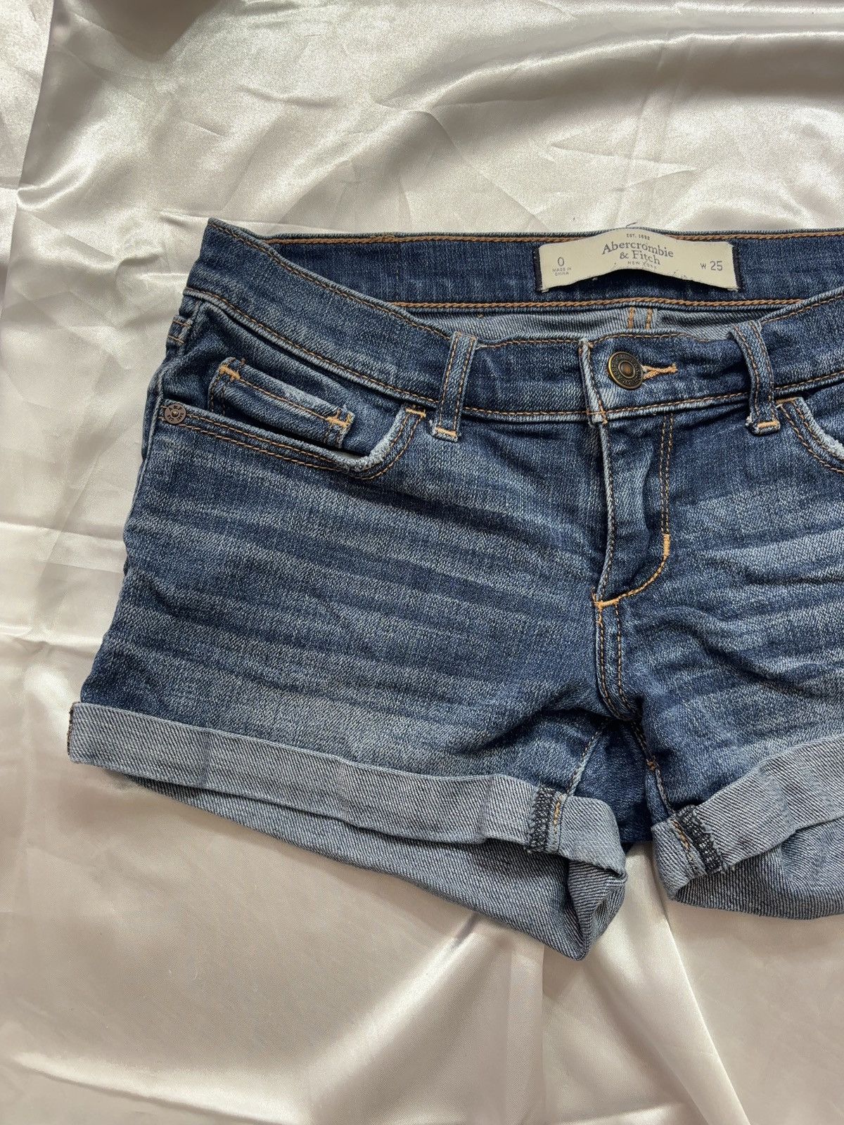 Abercrombie & Fitch × Vintage Micro sexy mini denim vintage shorts Size 26" / US 2 / IT 38 - 3 Thumbnail